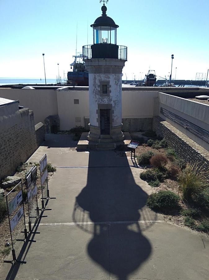 La Rose Des Mers Treffiagat Exterior photo